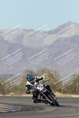 media/Dec-04-2025-Racers Edge (Thu) [[5ebc9f124d]]/3-B Group/1-Session 1 (Turn 7)/